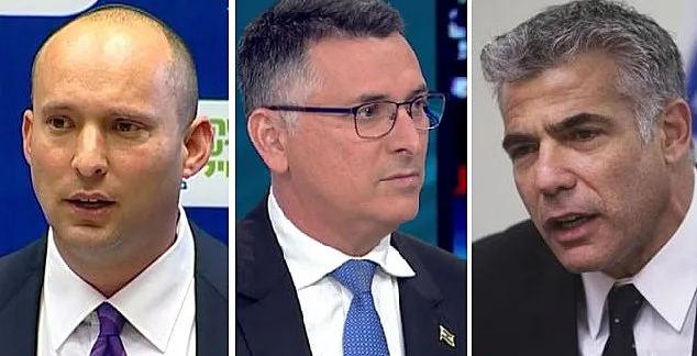 יאיר לפיד, גדעון סער, נפתלי בנט