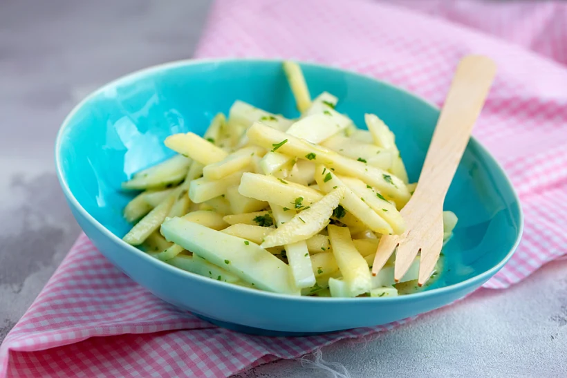 German,or,austrian,kohlrabi,and,apple,salad,with,mustard,vinaigrette