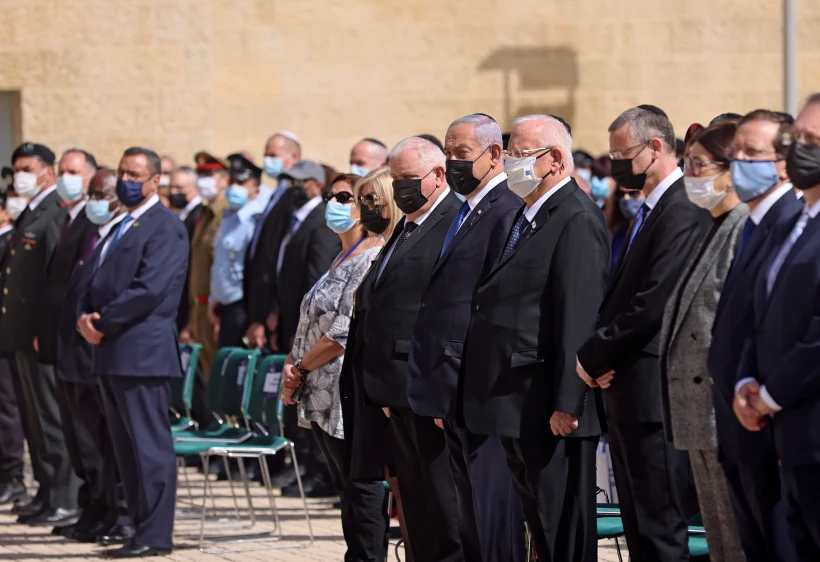 צפירה לזכר קורבנות השואה