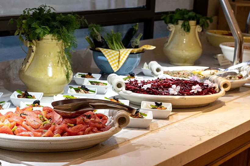 מסעדת ויקטוריה במלון אדמונד