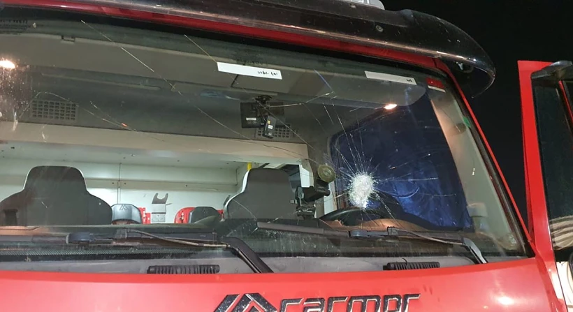 כבאית שנפגעה, התפרעויות