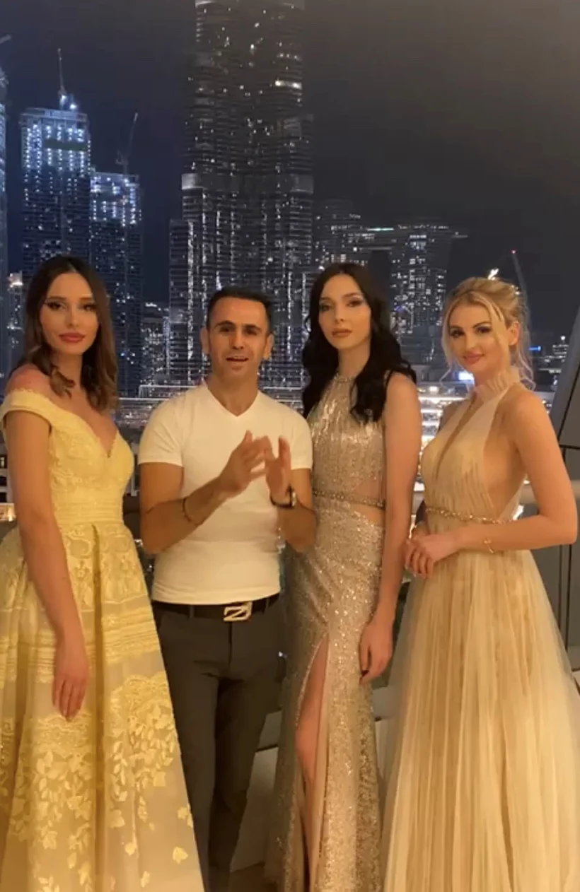 צילומי שמלות T&E