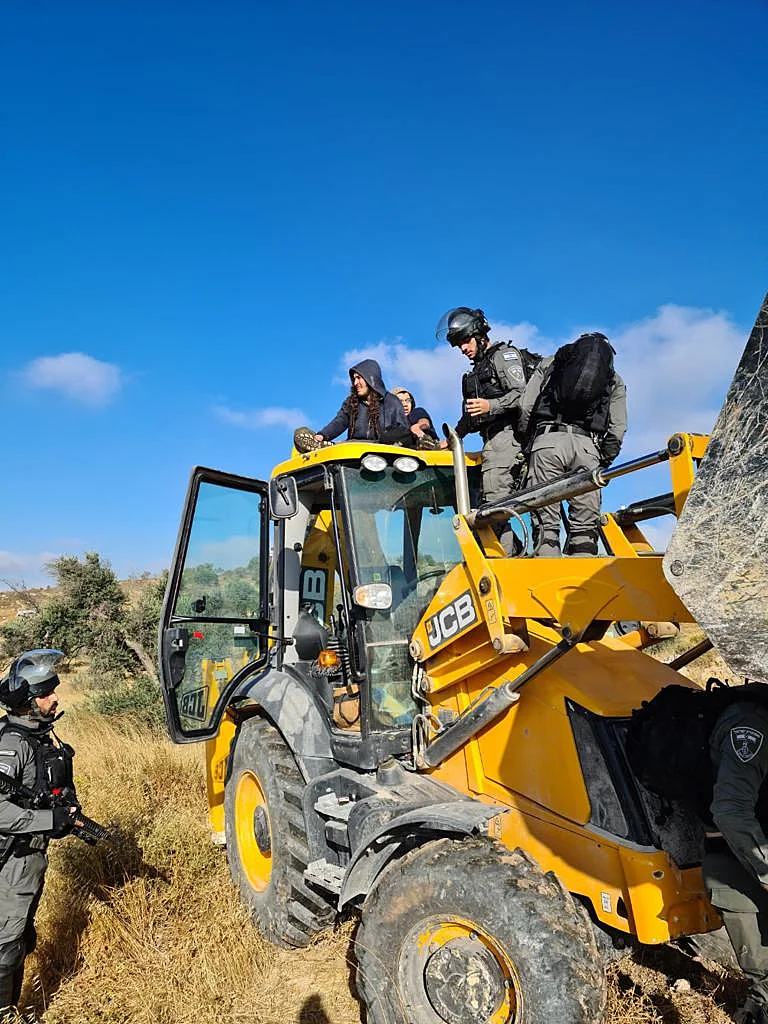 טרקטורים,עוז עציון