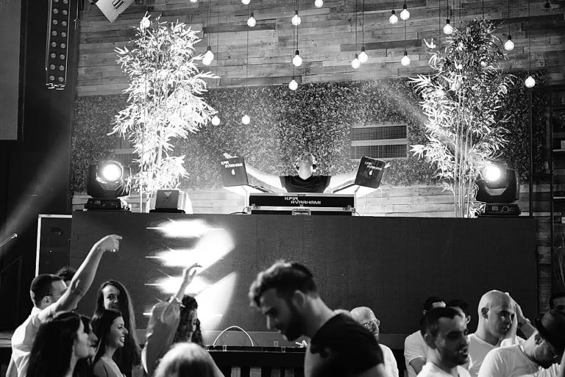 כפיר אברהמי מתקלט