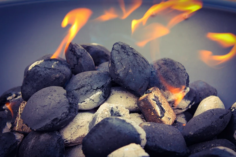 לבשל על האש