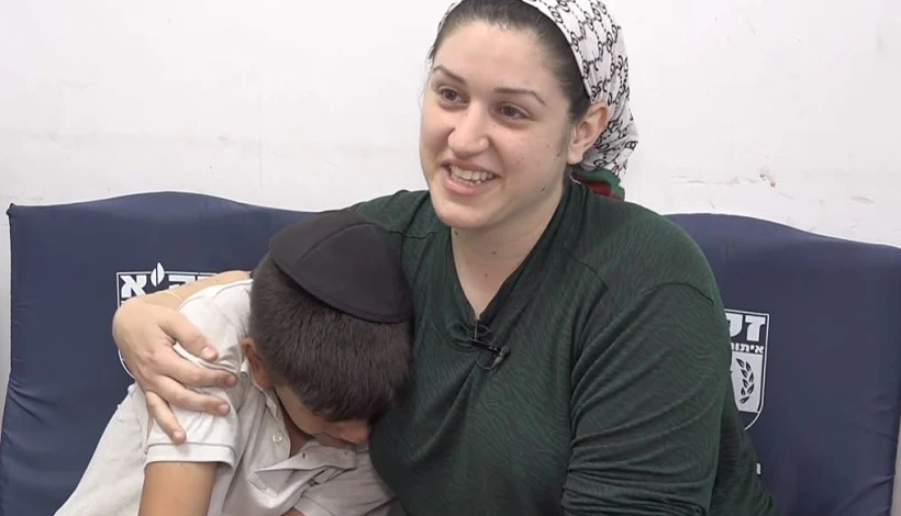 ורד משה ובנה הבכור, אמה של פנינה שנהרגה בתאונת דרכים