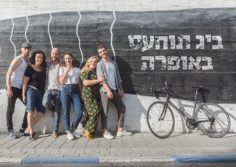 חנוך לוין באופרה