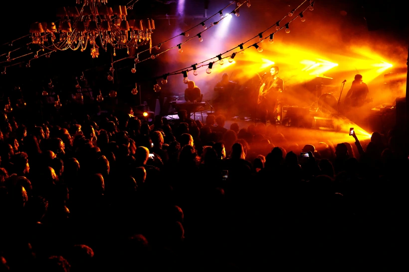 הופעה,מועדון, בתל אביב