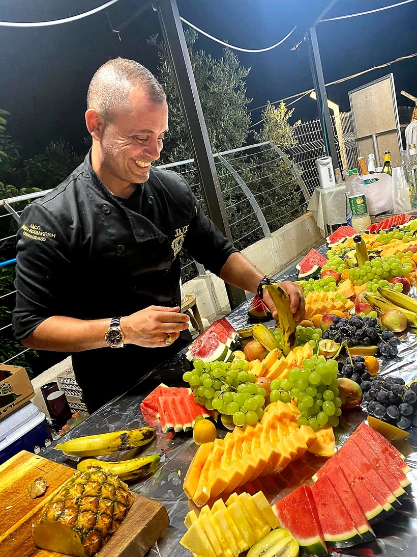 שולחן פירות של קובי אקריש שף פרטי