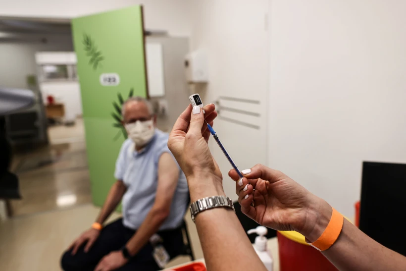 חיסון שלישי בישראל