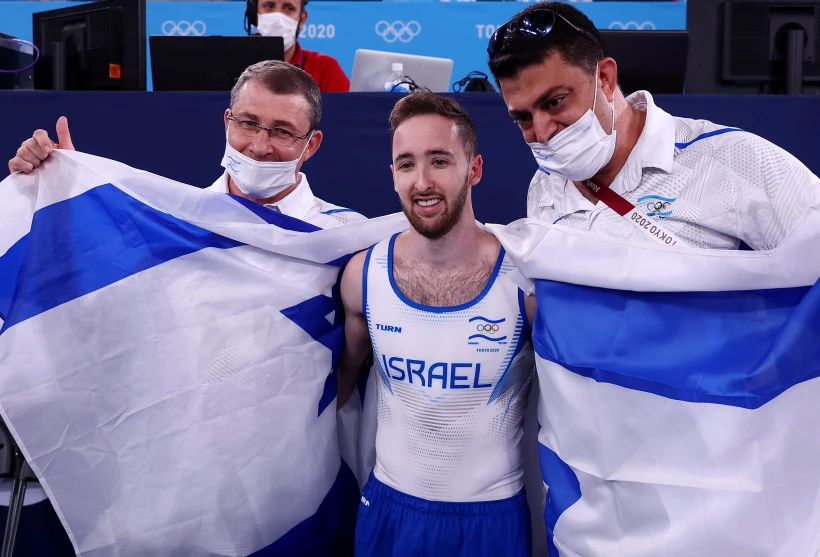 ארטיום דולגופיאט מדליה