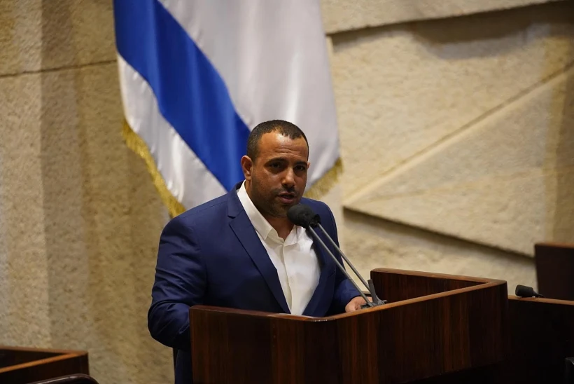 אביר קארה