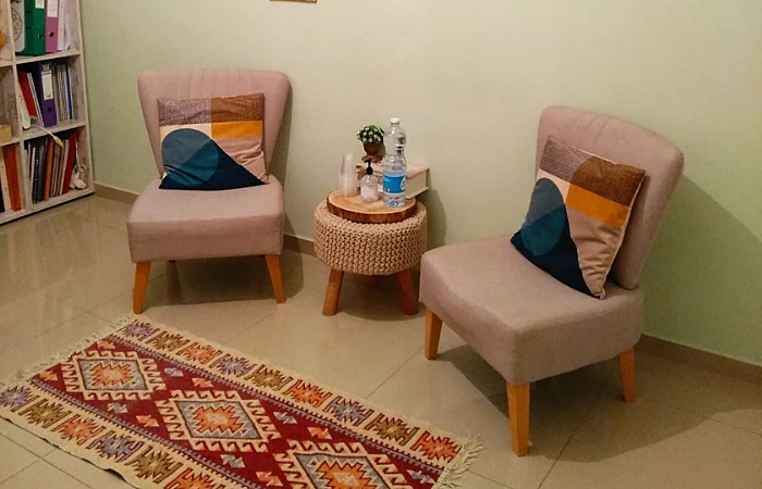 הקליניקה של אלינור נוי