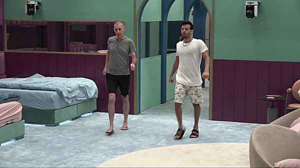 Hnet Image 54 00000002