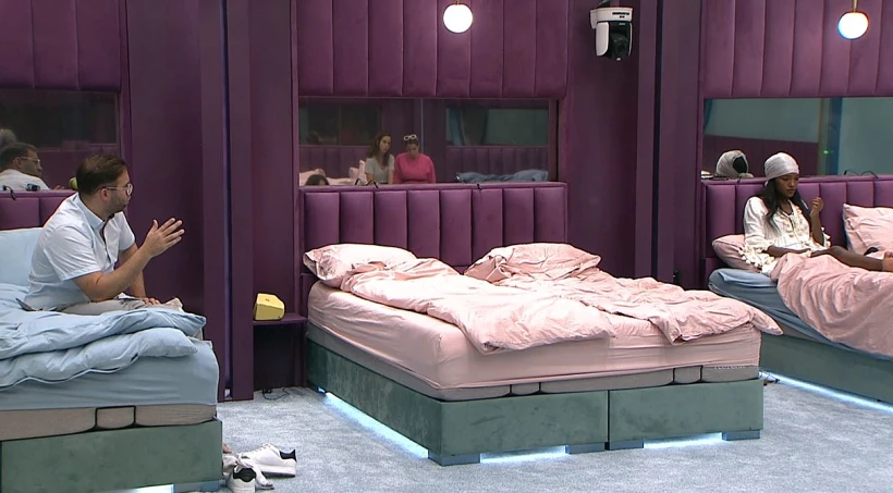 מתווכחים על הדת