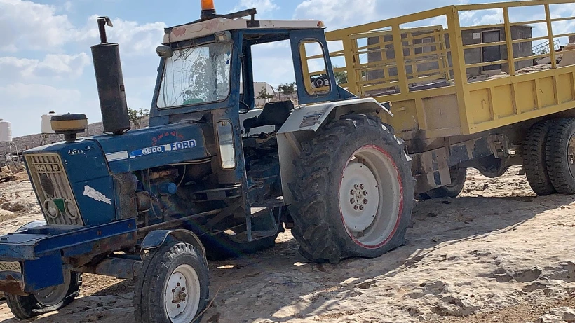 נזק לטרקטור חקלאי פלסטיני
