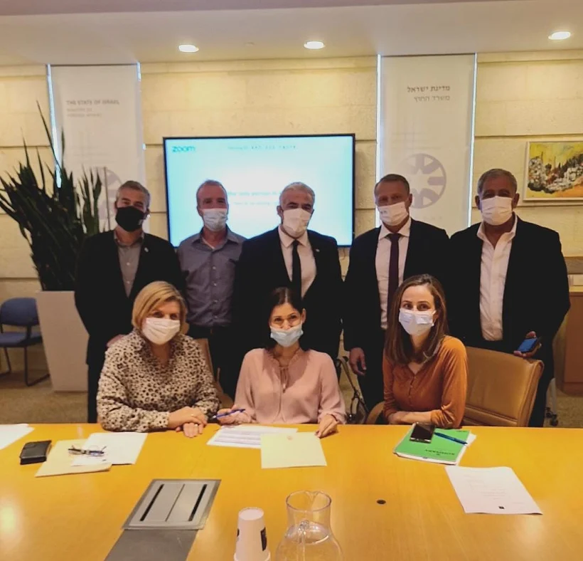 לפיד בפורום 'שרינו' של יש עתיד