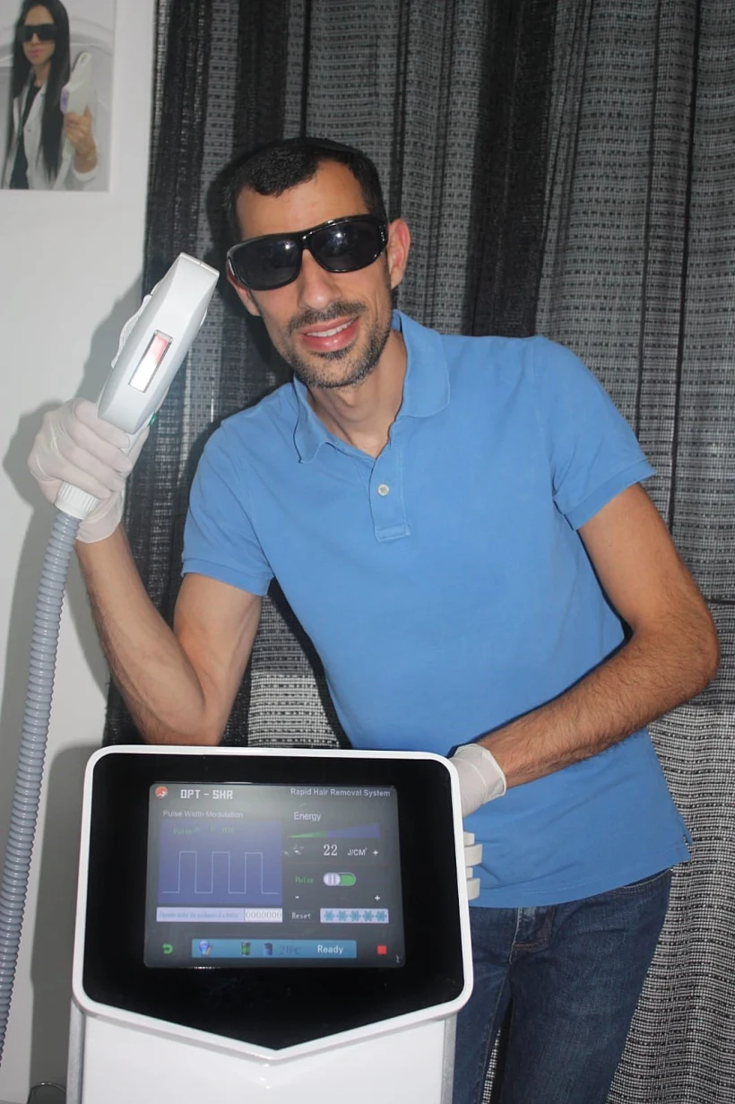 משה שותף בלטיסיה קליניק