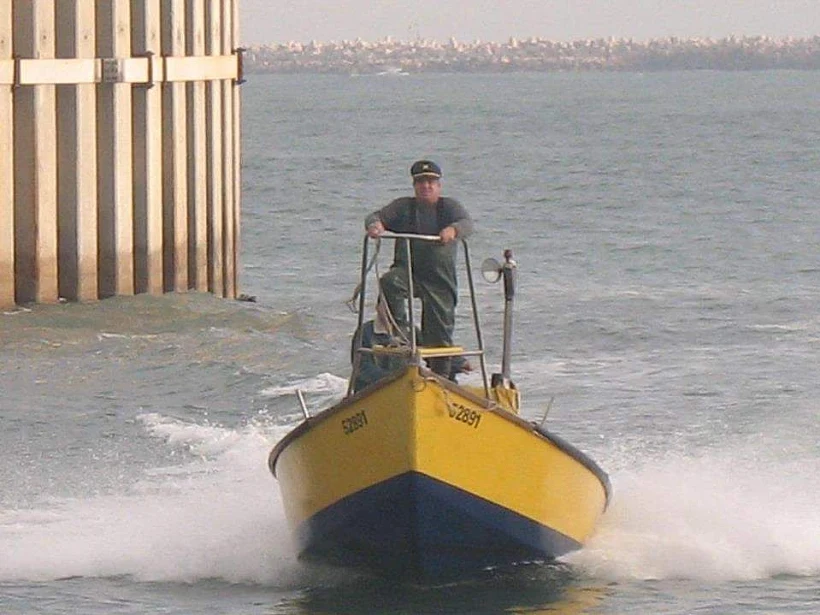 העסק של ההורים הים ואני נהפך לספר