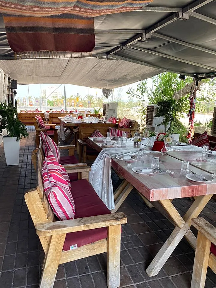 אירוח בטאג' מאהל