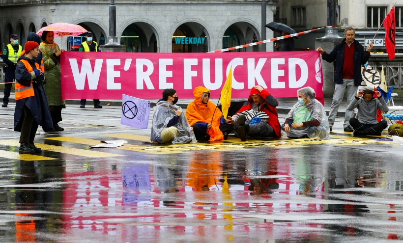 הפגנת ''המרד בהכחדה'' בציריך