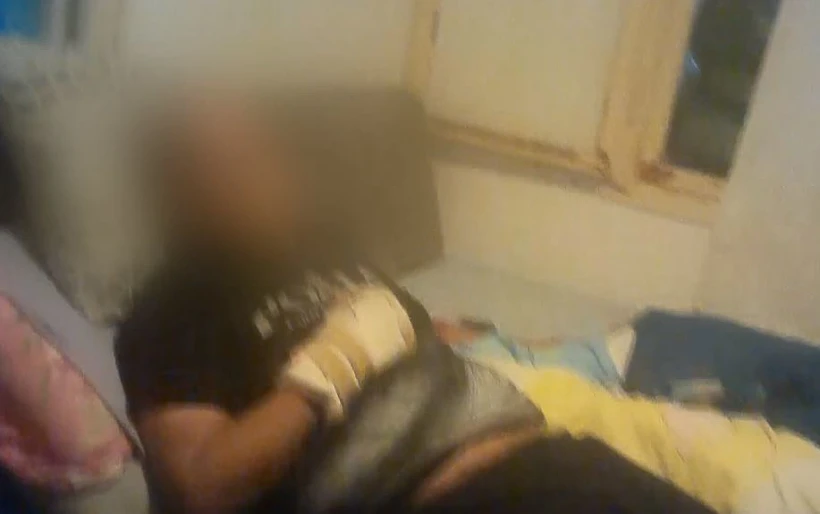 ד', נטען על ידי ח' כי אנס אותה