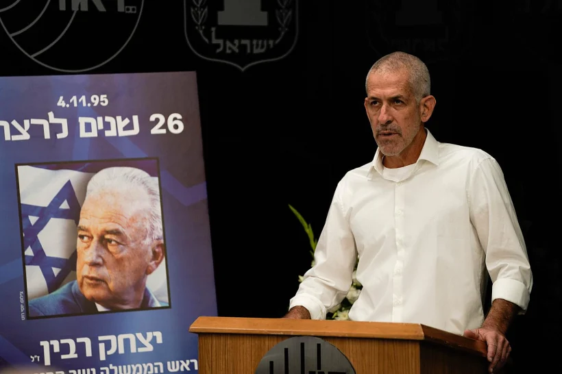 רונן בר בטקס שב''כ לזכר רבין