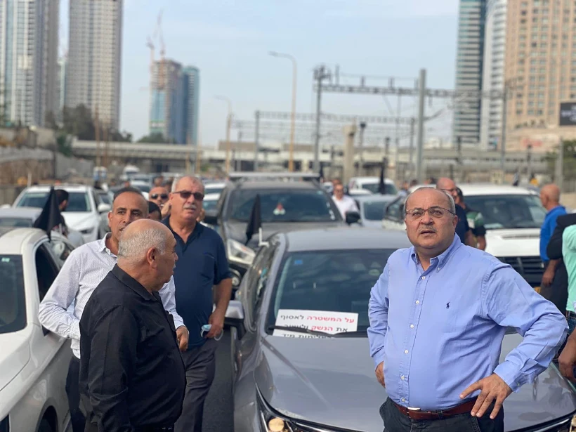 אחמד טיבי בשיירת ההפגנה