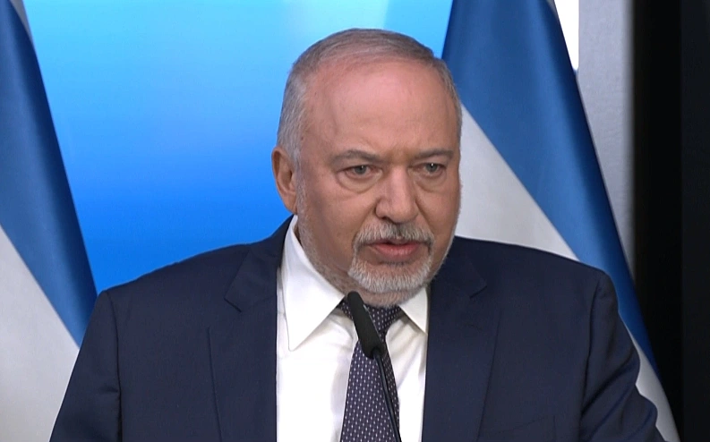 שר האוצר ליברמן במסיבת עיתונאים לאחר אישור התקציב