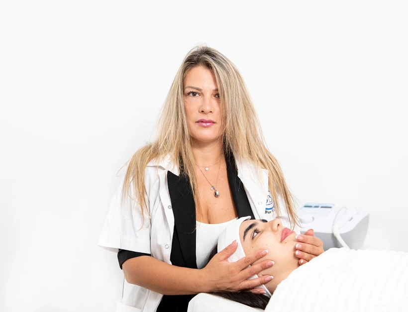 אושרית בר בטיפול פנים