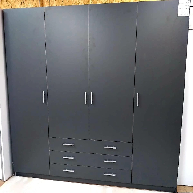 ארון ענק ב 990 שקלים באלוף המזרונים