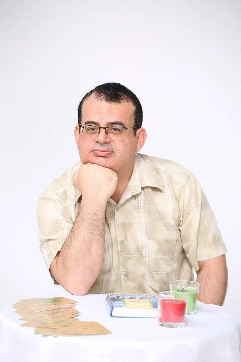 רונן דדוש נורמולוגיה