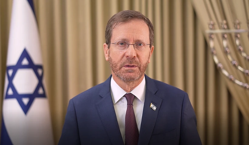 הנשיא הרצוג נואם בטקס לציון 25 שנה לאסון המסוקים