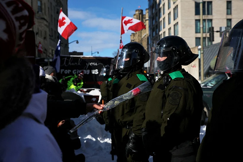 הפגנת נהגי המשאיות נגד הגבלות הקורונה באוטווה, קנדה