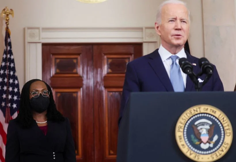 קטאני בראון ג'קסון שופטת שחורה ראשונה בית משפט עליון ארה''ב