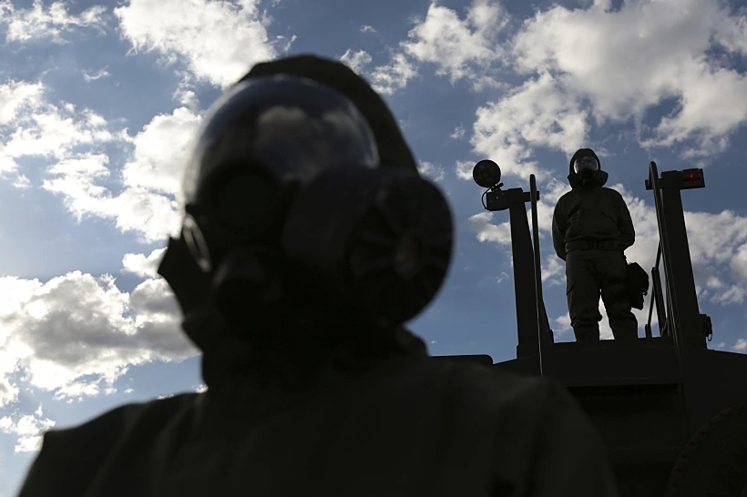 חליפות מגן נגד נשק ביולוגי-כימי