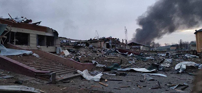 ההרס שנגרם כתוצאה מהתקפיה הרוסית בבסיס צבאי במחוז לבוב