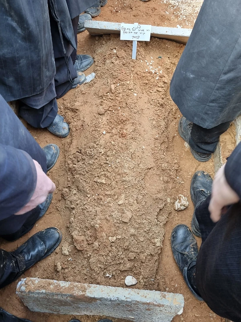 הקבר של הרב חיים קניבסקי בבני ברק