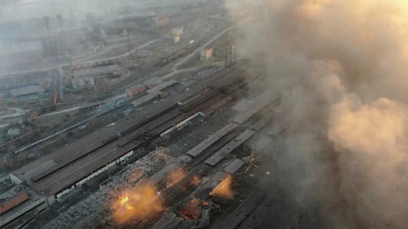 מתחם תעשייתי במריופול אחרי הפגזה