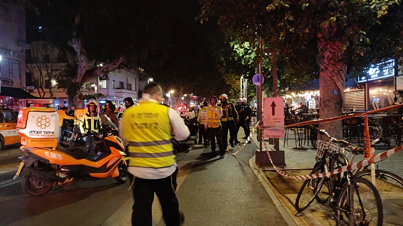 זירת פיגוע הירי ברחוב דיזינגוף בתל אביב