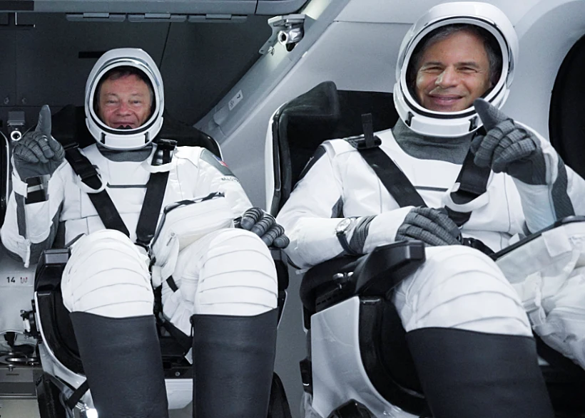 איתן סטיבה, האסטרונאוט הישראלי, לפני ההמראה לחלל