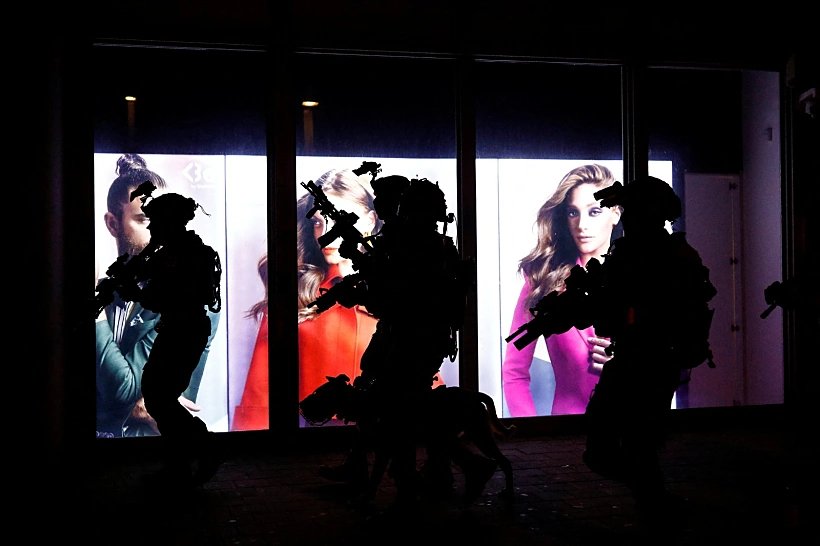 כוחות הביטחון בזירת הפיגוע השבוע ברחוב דיזנגוף בתל אביב