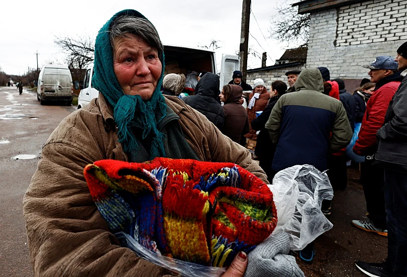 אזרחית אוקראינית שביתה בצ'רניהיב נהרס בהפגזות הצבא הרוסי