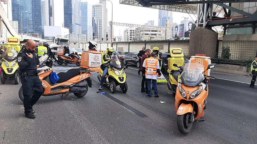 פועל נפל מגשר לדרך איילון