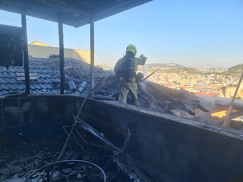 שריפה בבניין במג'ד אל-כרום