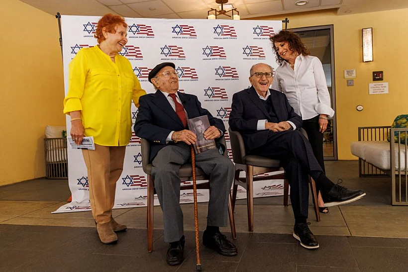 שני ניצולי שואה נפגשו בלוס אנג'לס אחרי 78 שנים