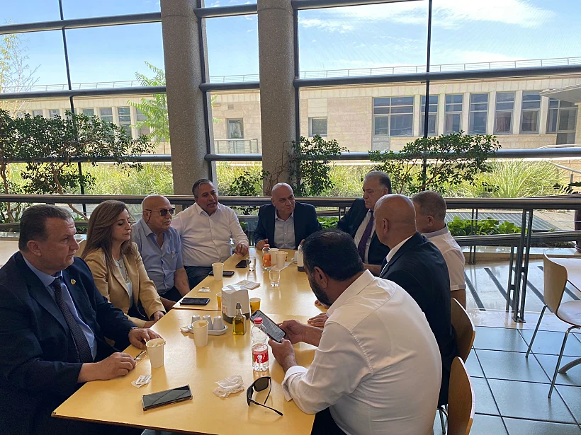 ראשי הרשויות נצרת, כפר מנדא, כפר כנא, עילוט וכפר קאסם עם ח''כ רינאוי-זועבי והשר פריג′