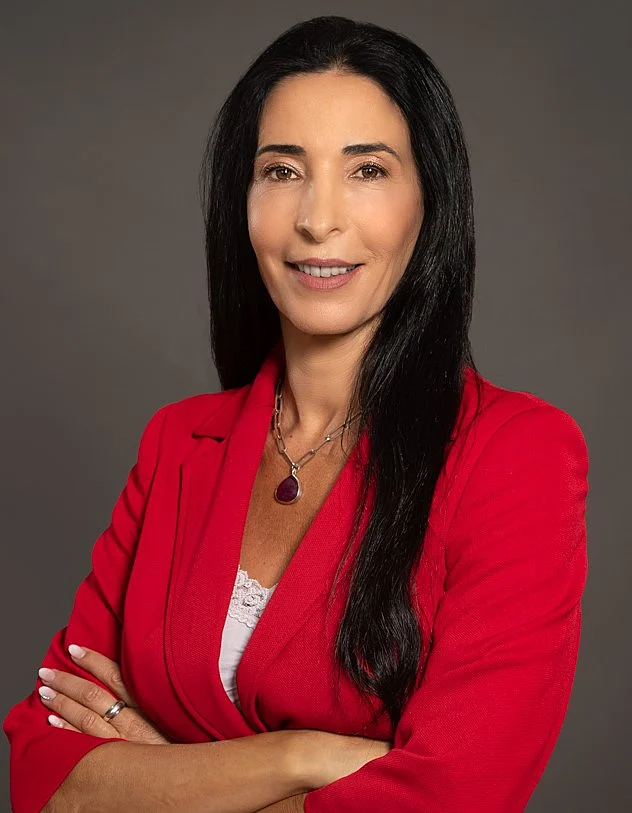 פרופ' אסנת עקירב