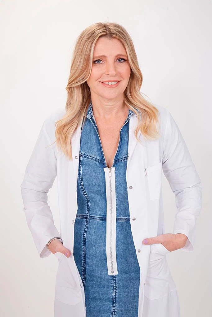 ד''ר להבית אקרמן, מומחית לרפואת העור ויועצת מדעית למותג VICHY