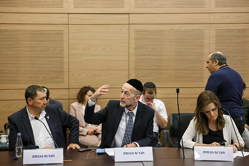 חברי ועדת הכלכלה מופיד מרעי, אורי מקלב ומיכל וולדיגר